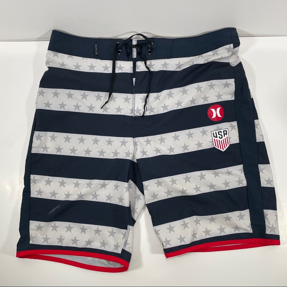 Hurley Phantom Stars & Stripe Board Shorts SZ 30.